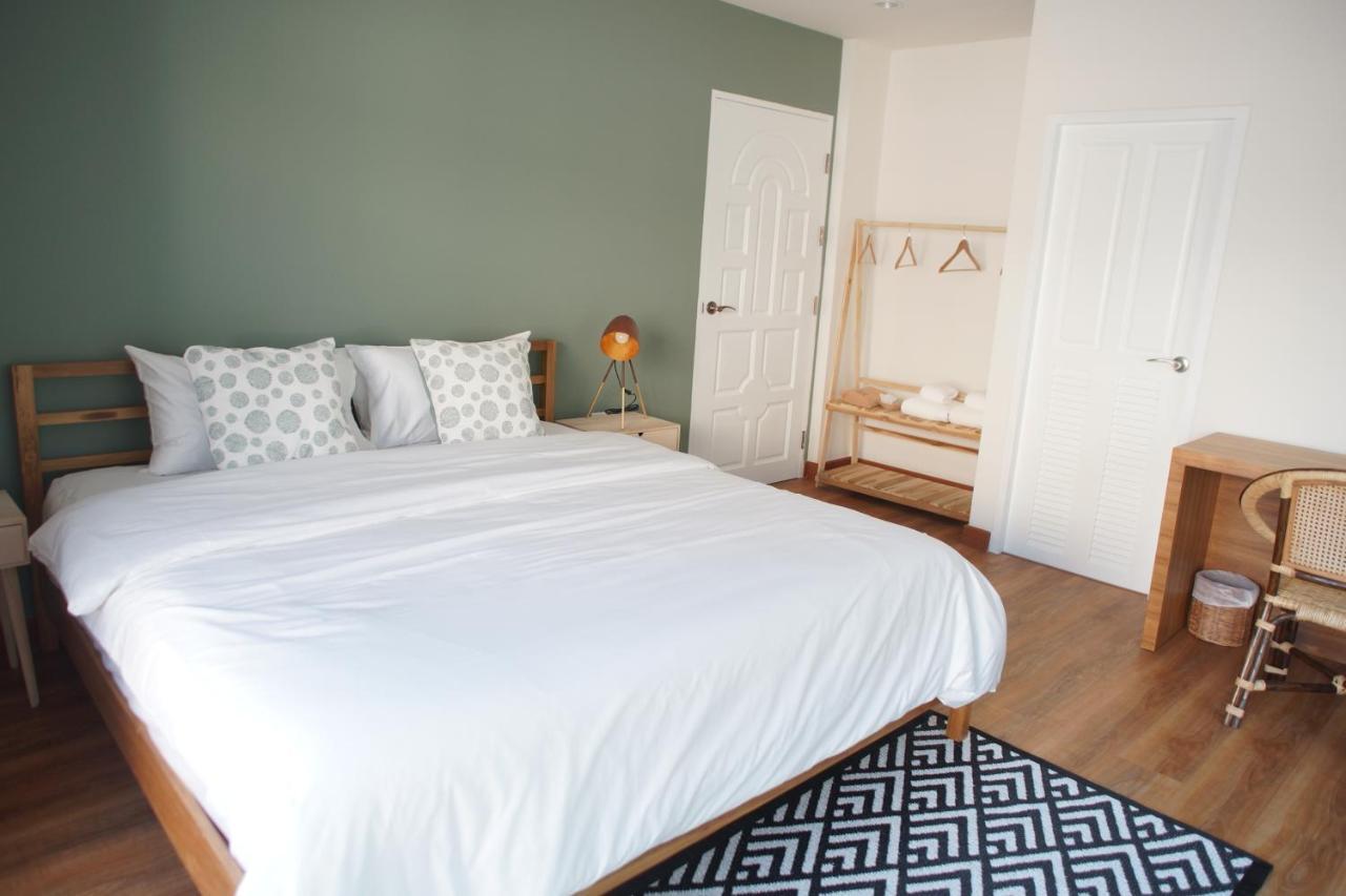 Breadfruit Hostel Τσιάνγκ Μάι Εξωτερικό φωτογραφία