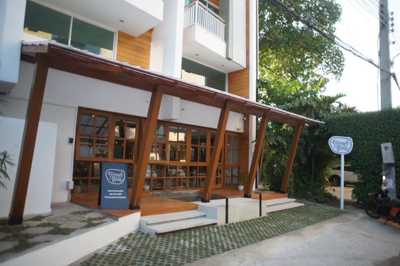 Breadfruit Hostel Τσιάνγκ Μάι Εξωτερικό φωτογραφία